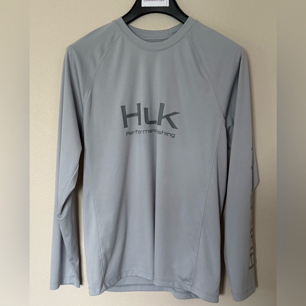 Huk Gray Performance Long Sleeve Shirt, Size S